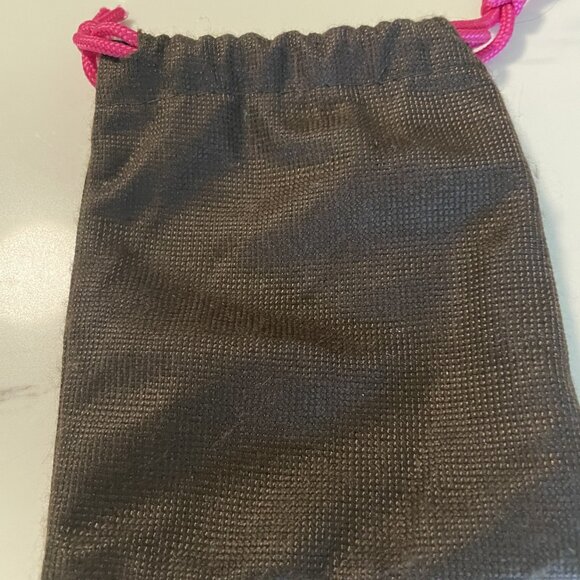 Kate spade cloth pouch -  5.5 x 4.5 inches - Picture 2 of 3